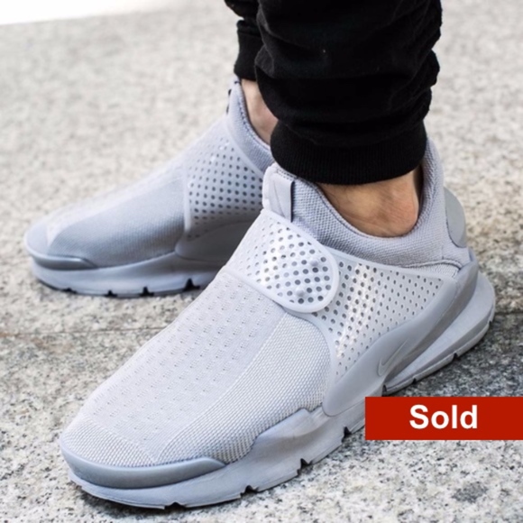 Nike Other - Mens Nike Sock Dart SE (Size 10)